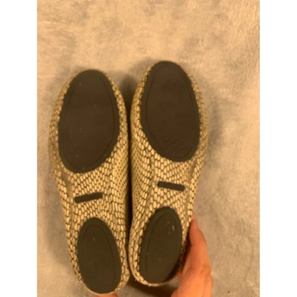 Tory Burch ballet flats US 8.5M Beige Womens Snake Skin Yellow
